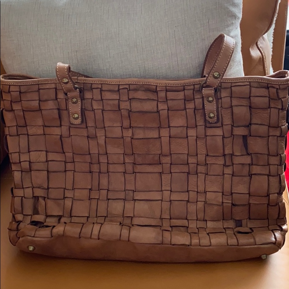 Gorgeous leather tote made in Italy